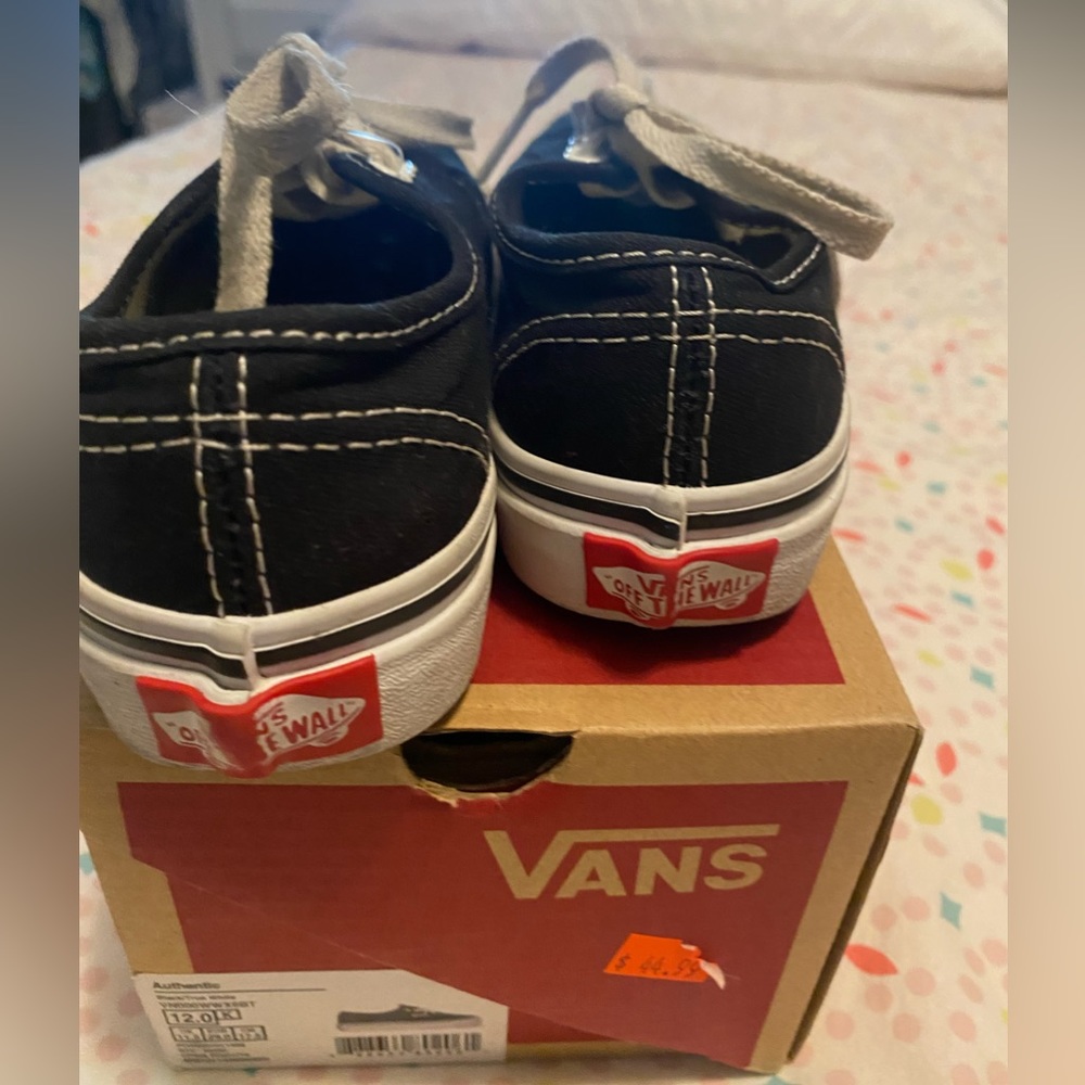 Vans Classic Heritage Shoe Black with white